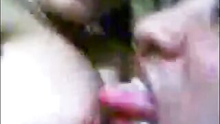 Tante Indonesia dan Om: Petualangan Dewasa
