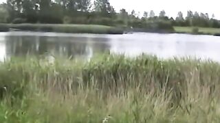 Dansk Piges Solo-eventyr ved Søen -2