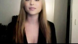 Petite Holly Hendrix in Hardcore Amateur Anal Video