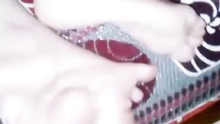 Arab Girl's Hot Milk and Feet Webcam Show -2