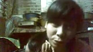 Asian Amateur Cutie Pleasures Herself