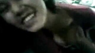Amateur Asian Babe Blowjob in Karaoke Room