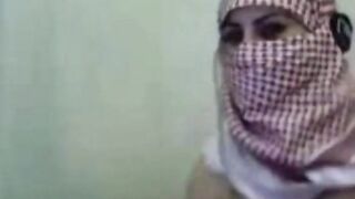 Arab Girl with Big Boobs on Webcam -2