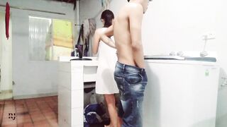 I start to masturbate while my stepsister does the laundry