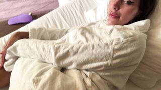 Took my step daughter on vacation and got a single bed on purpose feat SISI ROSE