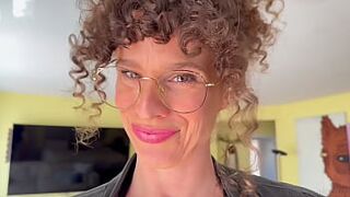 Stepmom Tells Me a Secret -2