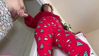 Stepmom Gives The Accidental Dirtiest Anal For Christmas