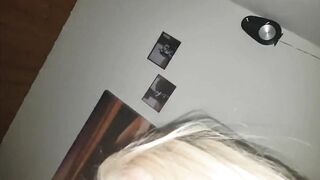 Deutsches Creampie-Dogging mit kleinen Titten