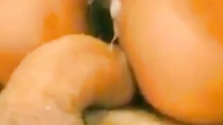 Wer ist diese blonde deutsche Oma?