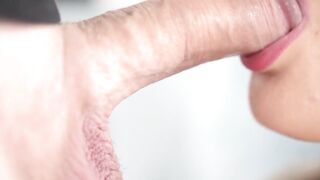 Schlampiger Deepthroat BJ des deutschen Babes