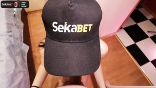 Homemade porn of a couple of teenagers with conversations and dialogues