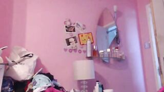 Big-Titted British Blonde Babe on Webcam