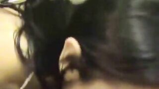 Öffentlicher Blowjob in der Umkleidekabine eines Einkaufszentrums - Schweiz