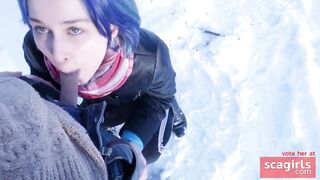 Teen Schoolgirl Gives Risky Public Blowjob in the Park