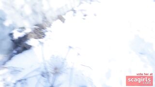 Teen Schoolgirl Gives Risky Public Blowjob in the Park