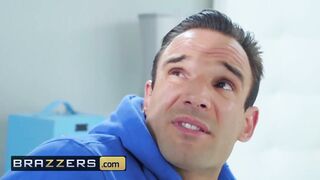 Mommy Got Boobs - (Kendra Lust, Alex Legend) Giving Stepmom What She Wants - Brazzers