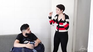 My girlfriend kicked me out! I fucked her stepsister