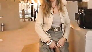 Deutsches Amateur-Pärchen auf dem Weg zur Messe