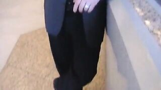 Deutsches Amateur-Pärchen auf dem Weg zur Messe