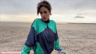 Inappropriate Stepmom On Vacation Fucks Around Town