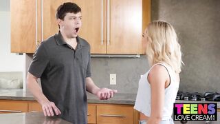 TEEN ALLIE NICOLE SHOWS HER STEPHOW TO CREAMPIE