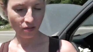 Deutscher Amateur-Blowjob im Auto führt zu einer Gesichtsbehandlung im Frei