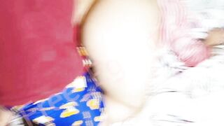 بتقولو سيبني بال حجاب وهو يخرجها ملط و ينيكها بالعافية