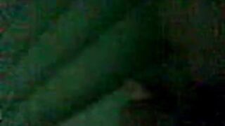 Naken offentligt: Svensk tjej på trappor i Jonkoping