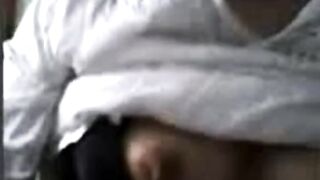 Arab Asian Mom in Hijab on Webcam