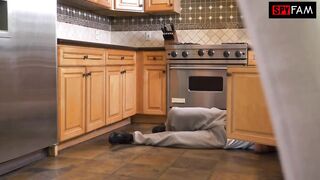 Slutty Stepdaughter Sucks Off Stuck Stepdad