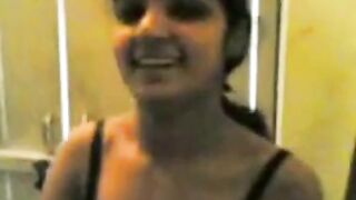 Bangladeshi Girl Sony's Sexy Amateur Tape with BF