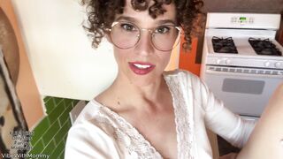 Horny Vlogger Stepmom Fucks College Guy