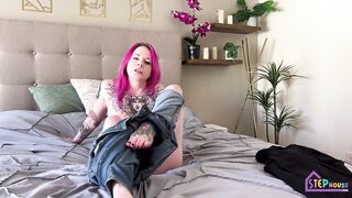 Alternative Stepmom Teases her Bad Stepson with a JOI