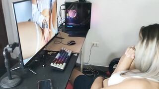 I Found My Stepsister Watching Porn And Ended Up Fucking Her Really Hard