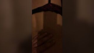 Deutsch-türkische brünette Amateur-Doggy-Stil