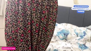 Annemin Köyden Bulduğu Şalvarlı Helal Süt Emmiş Kız