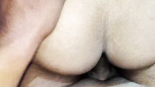 Stepsister's naked body drove stepbrother crazy!