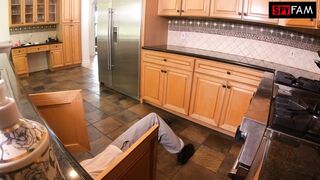 SPYFAM Slutty Stepdaughter Sucks Off Stuck Stepdad