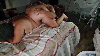 Colombian stepdaughter gets on all fours to fuck her juicy pussy what does she have and opens up b