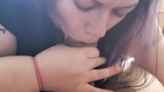 Muscular Tattooed BBW Gives a Blowjob to a Big Cock