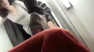 Big-ass Deutsch Babe Blowjob in öffentlicher Umkleidezimmer