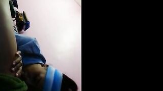 Malaysian Babe from Johor Sucks an Ice Cream