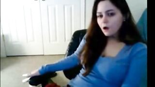 Brunette babe fingers herself on webcam