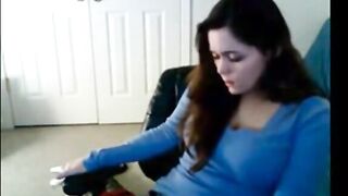 Brunette babe fingers herself on webcam