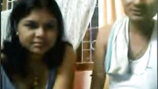 Indian Amateur Shows Off Her Assets on Webcam
