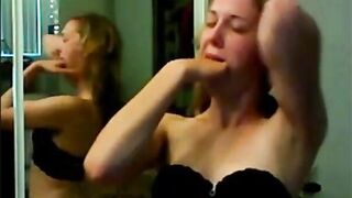 Gagging Webcam Amateur's Self-Discovery