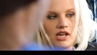 Swedish Blonde Louisa tar på sig en BBC