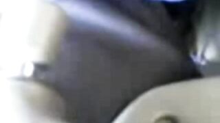 Arab Babe in Baju Kurung Gives Blowjob