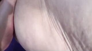 Deutsche Amateurin beim Fisten im Freien erwischt