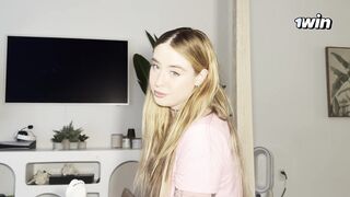 Morning Wood Sucked Off By Beautiful Green Eyed Step Sis- Rosie Rider